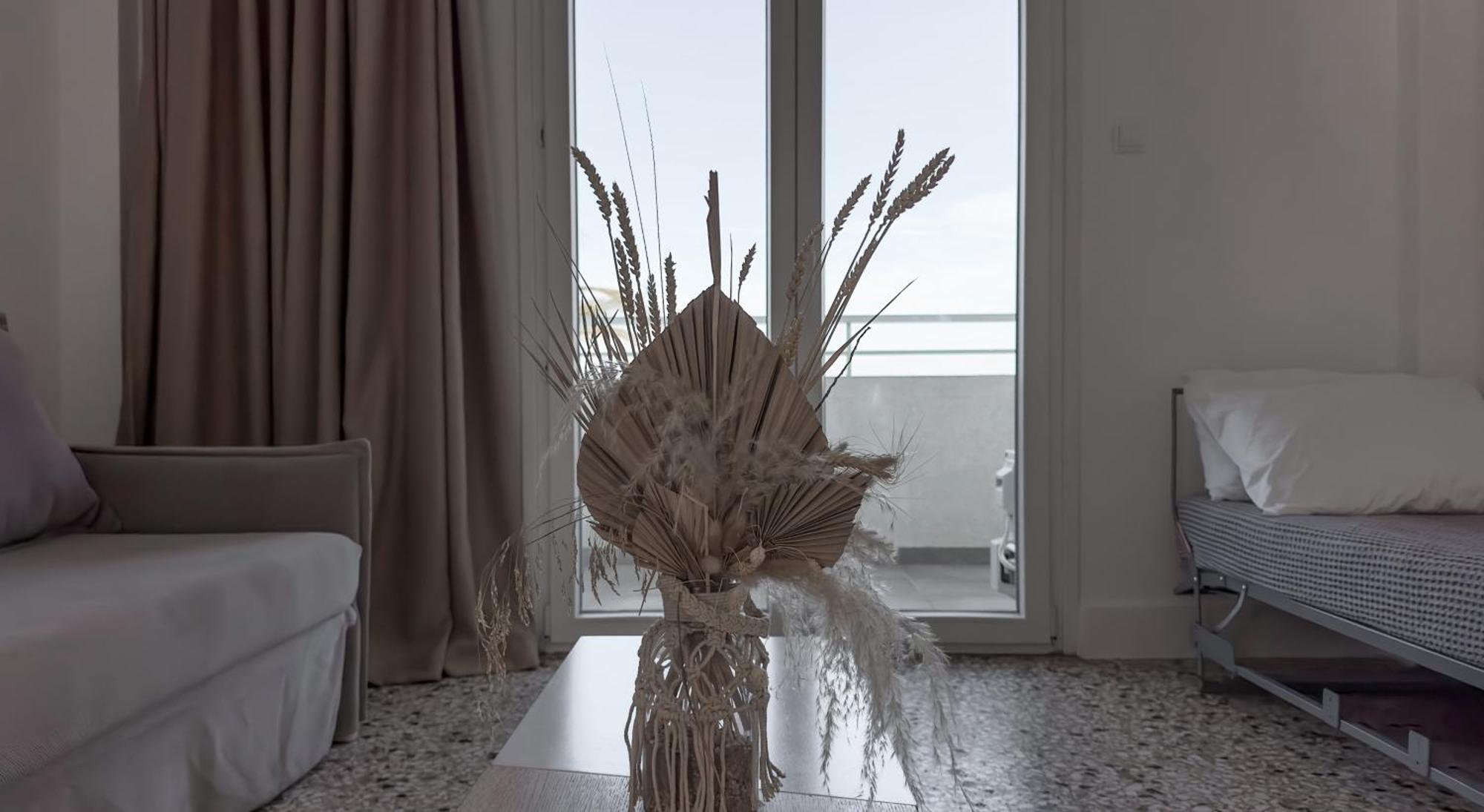 Tiki Beach Studios Néa Mákri Exteriér fotografie